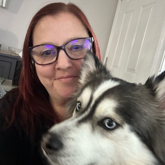 Meet your Posher, Kira - Picture 1 of 1